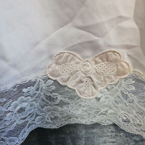 Barbizon Women's Sz Med Half Slip Pink lace - Picture 2 of 11